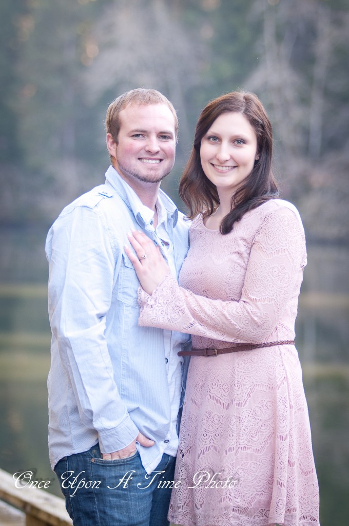 engagement photo with lake water background | bexbernard.com