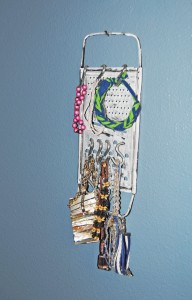 Cheese Grater Jewelry Holder | Bexbernard.com DIY - Green Living - Upcycled - Recycled - Crafts