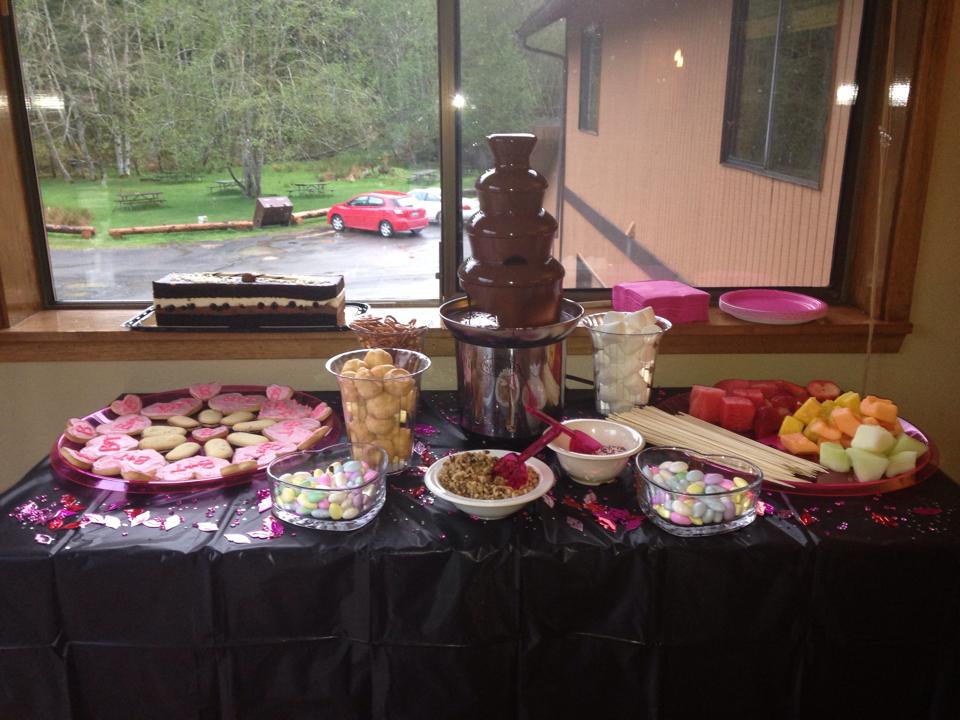 bach party desserts, fondue, cake, chocolate dipping. bachelorette. | bexbernard.com