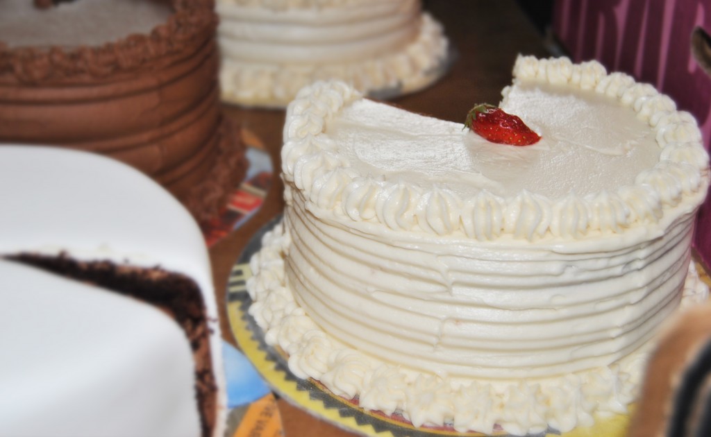 8 the cake. wedding cake tasting. | bexbernard.com