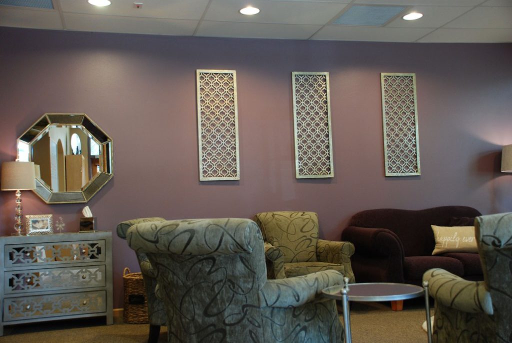 living-room-purple-walls1-1030x689
