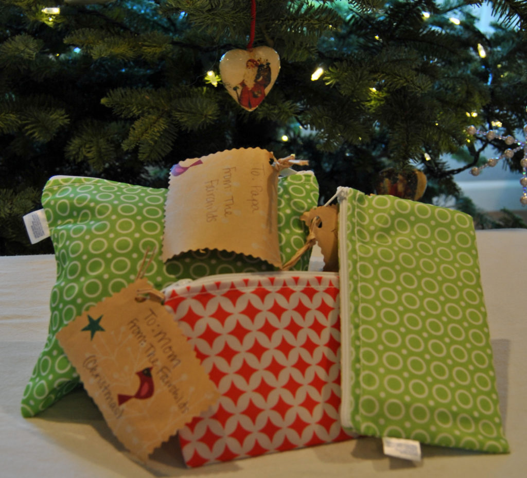 Reusable, green gift wrapping with hand towels, sandwich bags, and snack bags. Eco-friendly way to wrap holiday presents. | bexbernard.com