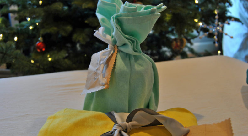 Reusable, green gift wrapping with hand towels, sandwich bags, and snack bags. Eco-friendly way to wrap holiday presents. | bexbernard.com